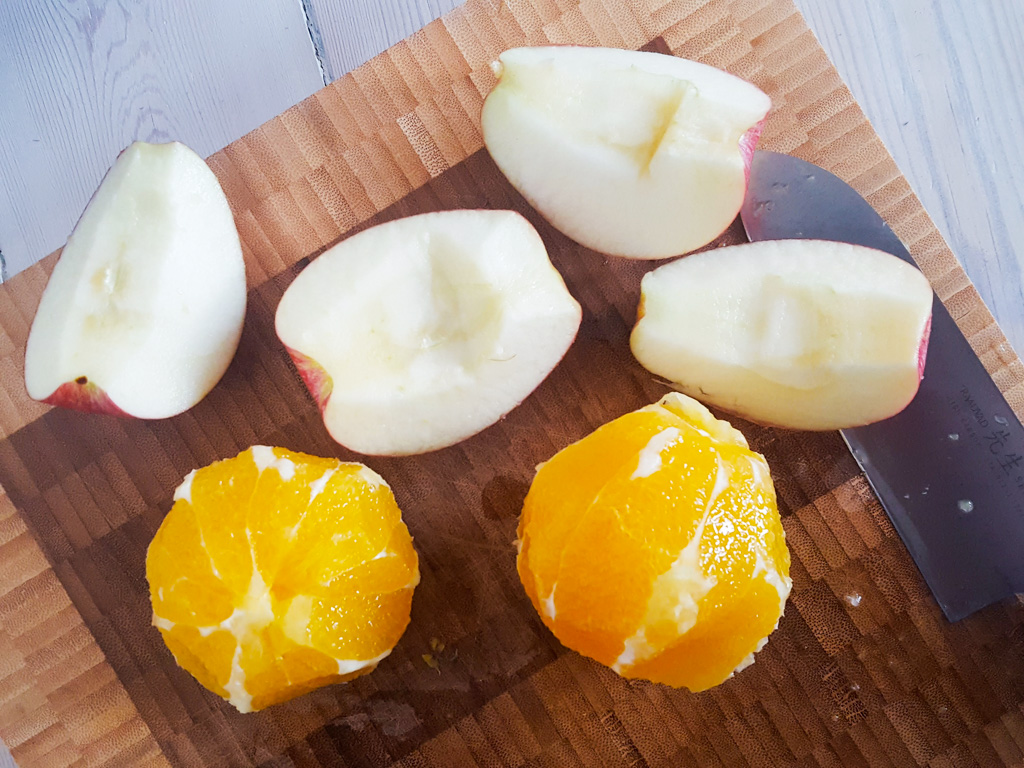 Opskrift på Hjemmelavet Rødkålssalat med Appelsin og Æbler