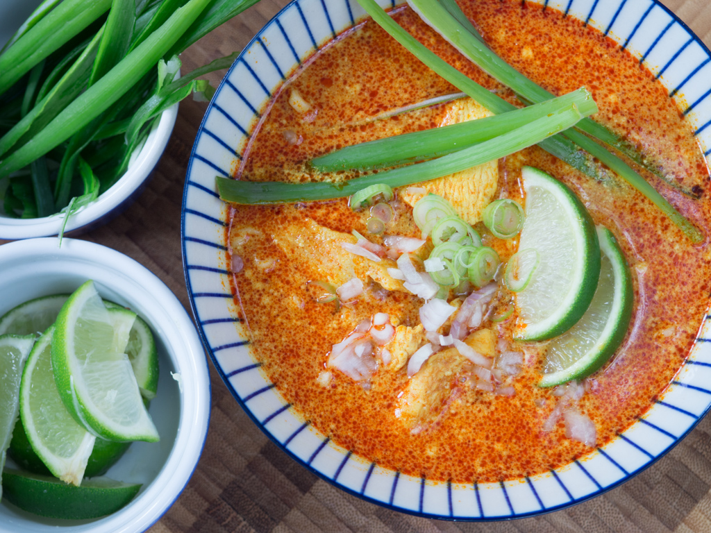 Opskrift på Hjemmelavet Chiang Mai Curry Noodles (Kao Soi)