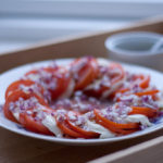 Tomatsalat med Mozzarella og Rødløg