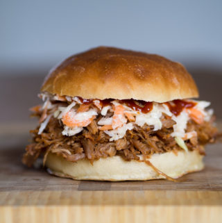 Opskrift på Pulled Pork Burger (Hjemmelavet Pulled Pork Burger)