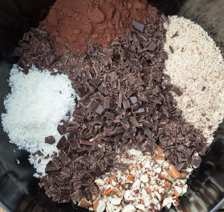 Opskrift på Sund Chokoladekage uden sukker og mel