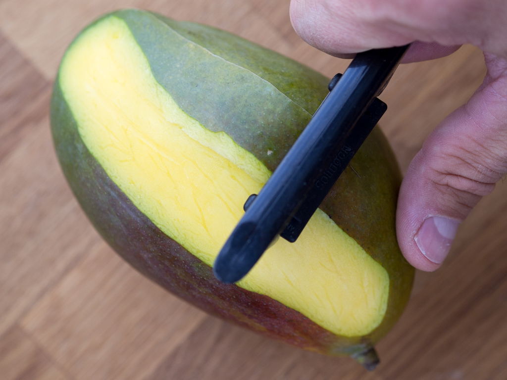 Opskrift på sund mangosalat med kidneybønner og avocado