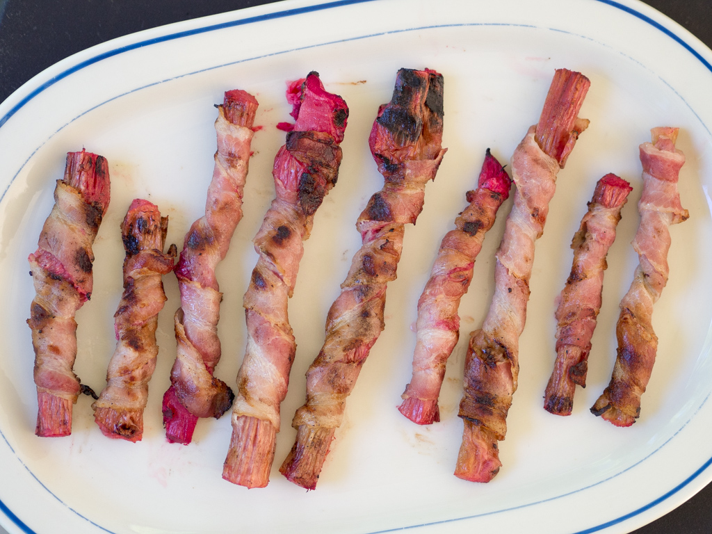 Opskrift på Grillede Rabarber med Bacon
